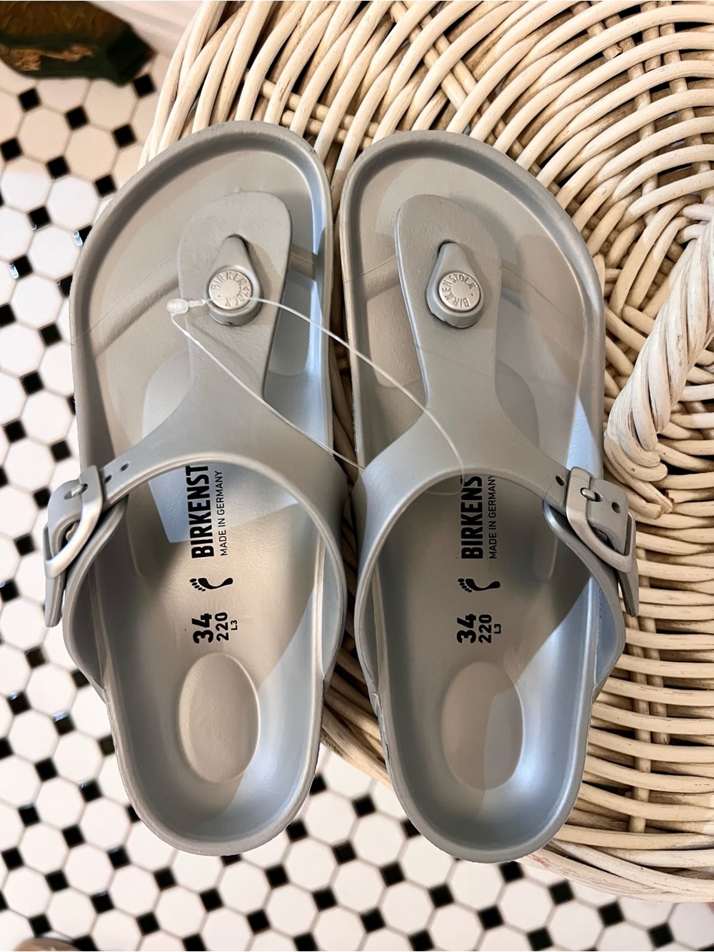 Birkenstock Gizeh Kids EVA Sandals metallic silver color Youth Size 3 - 3.5